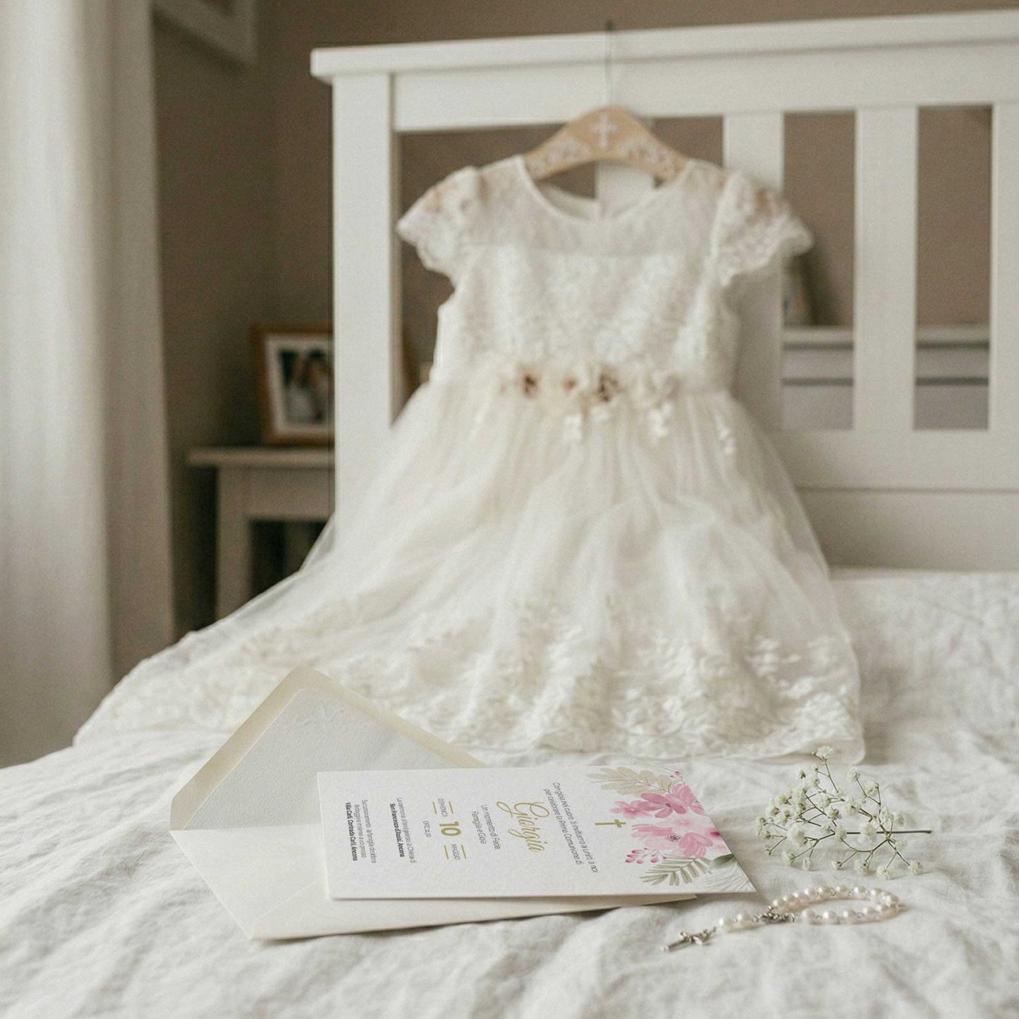 Invito per Prima Comunione bambina con design elegante e carta di qualità, partecipazione personalizzata per comunione